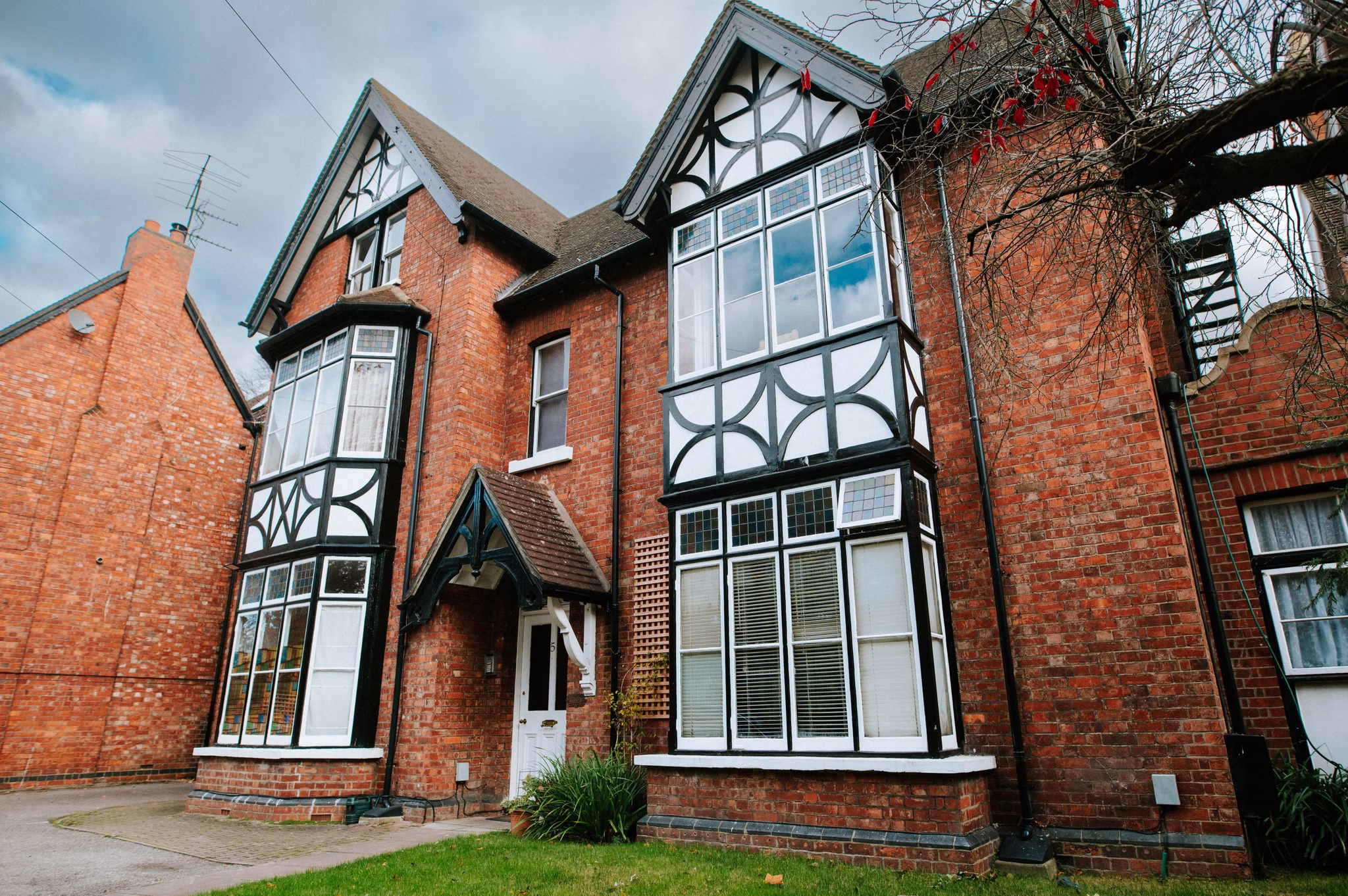 Bedfordshire Property Networking Group, ApartSa